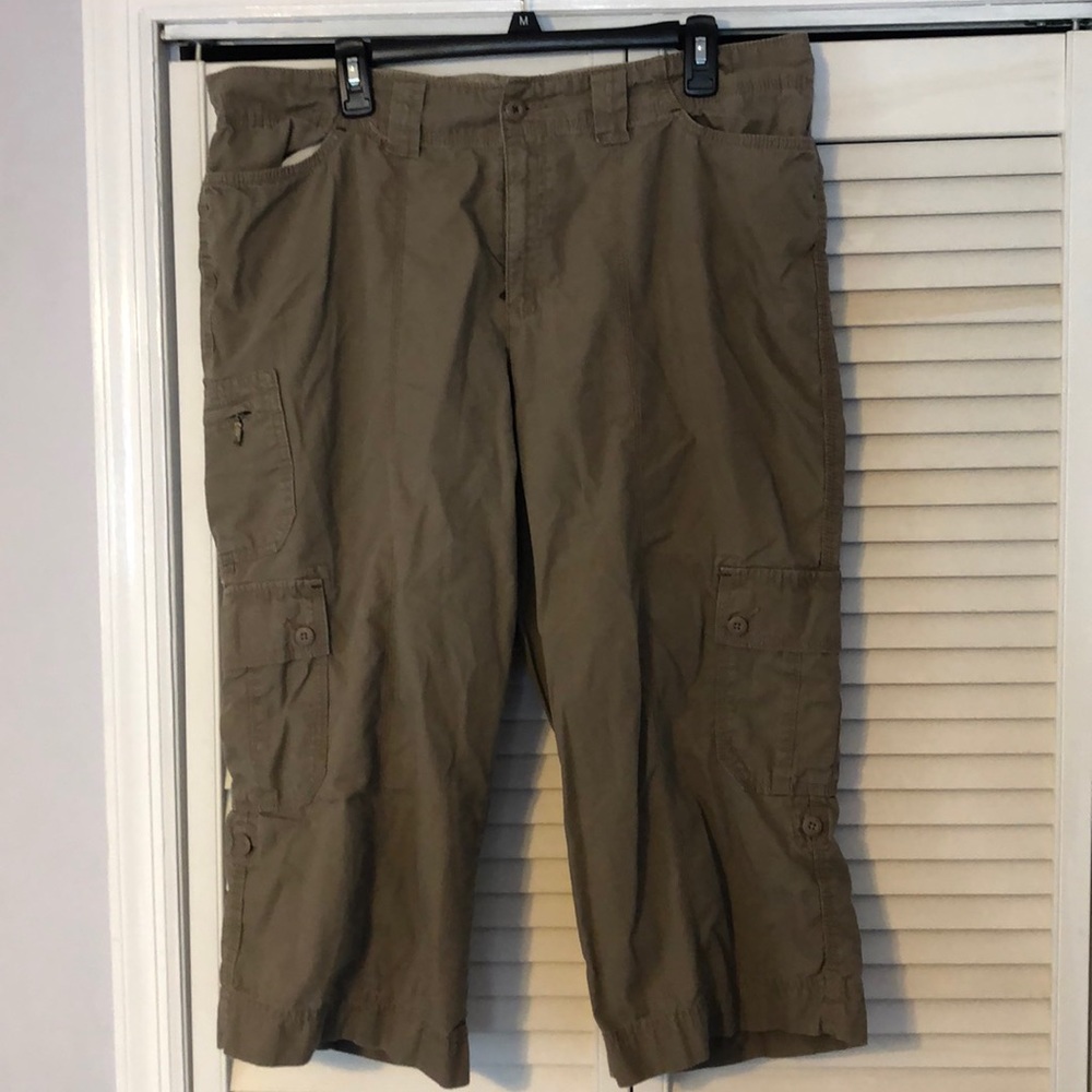 Eddie Bauer Capri size 18